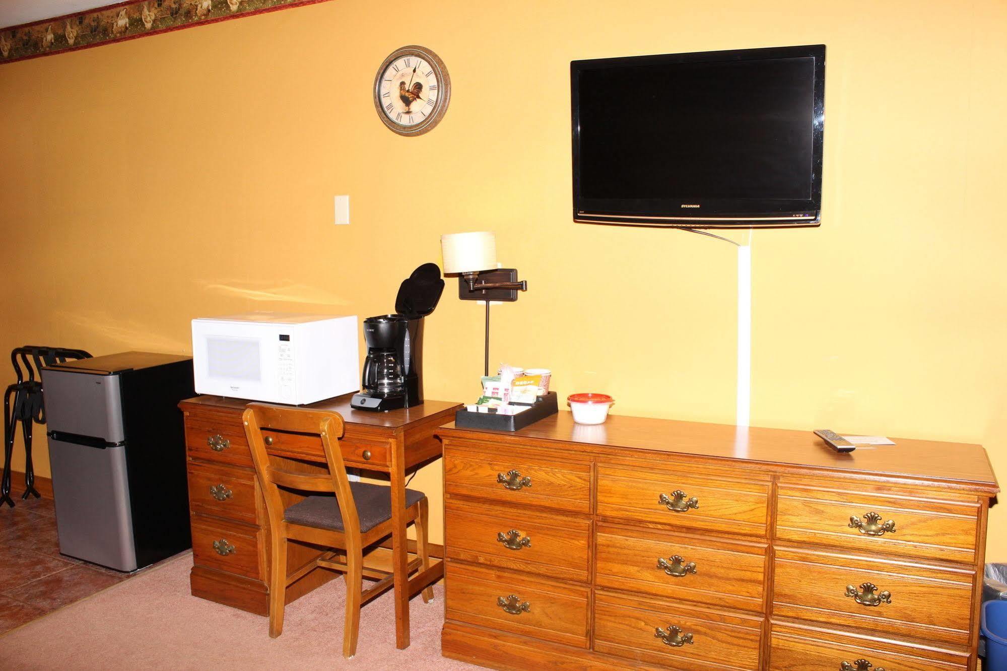 Blue Spruce Motel Massena Luaran gambar
